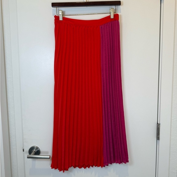 Scoop Dresses & Skirts - Scoop Red and Pink Pleated Women's Colorblock Skirt